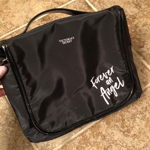 VICTORIA SECRET FOREVER ANGEL HANGING TOILETRY BAG